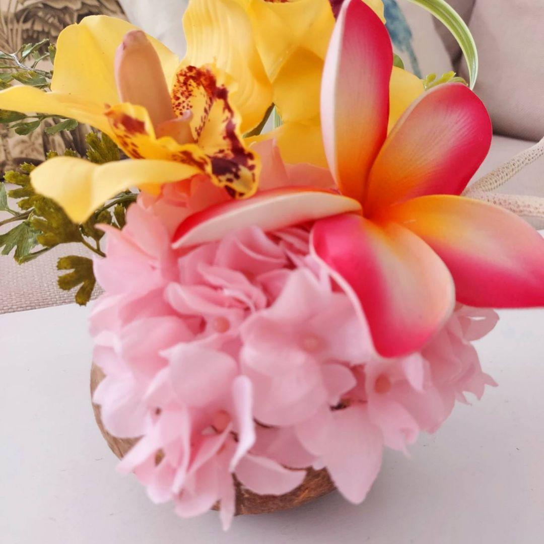 新品 ハワイアン ココナッツ フラワーアレンジメント ピンク