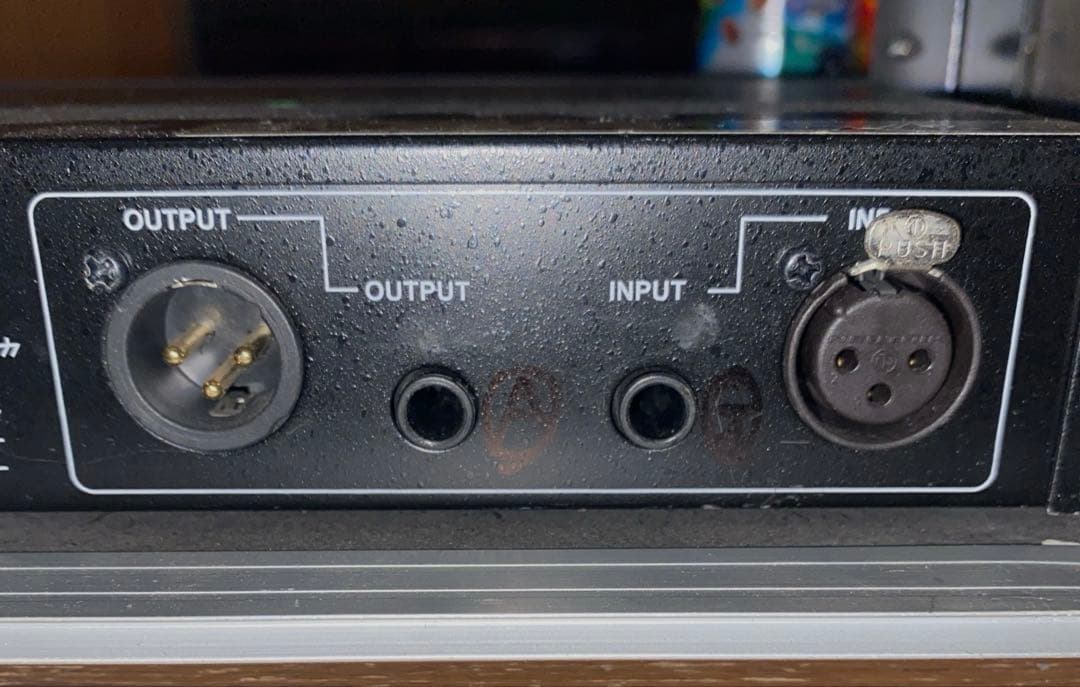 セット dbx グラフィックイコライザー 131 ＋ 2U ハーフラックケース付