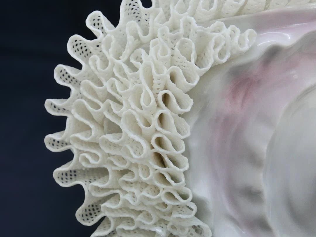 『ジッツェンドルフィン』レース・フィギュリンH.24cm