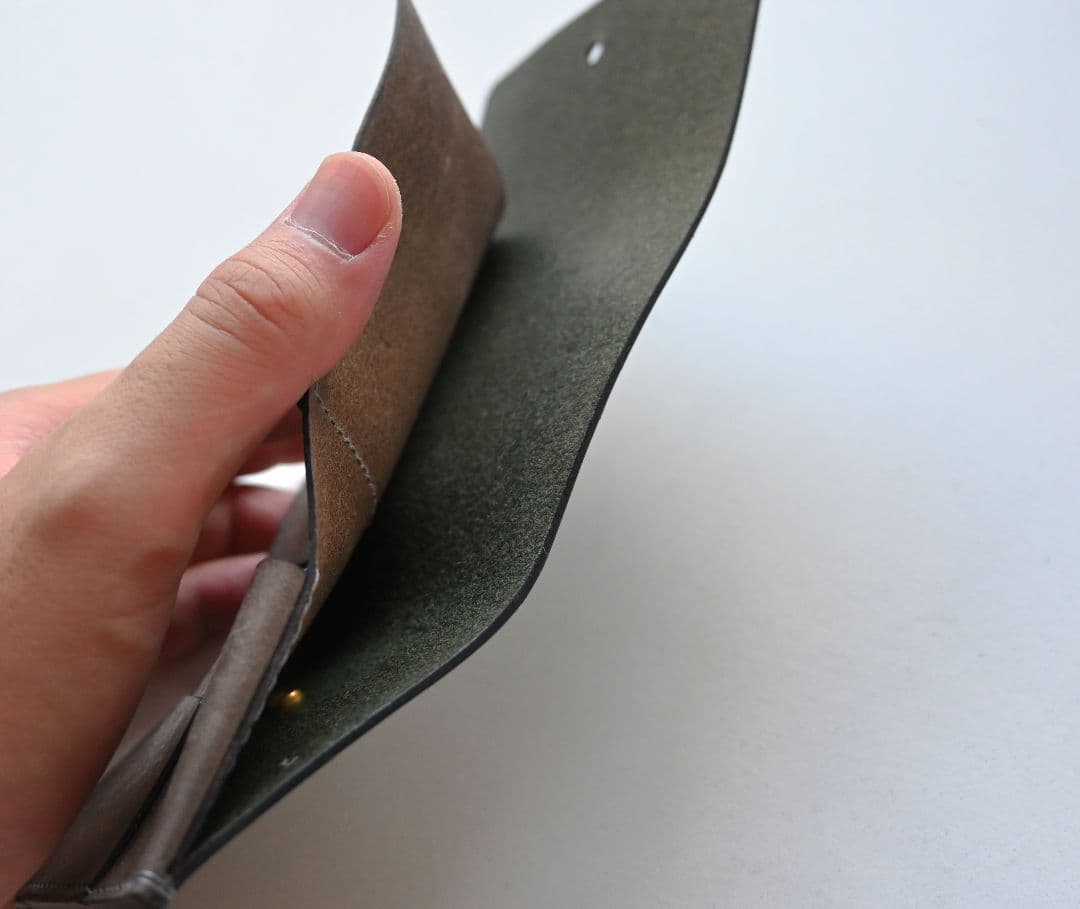 ギボシでとめる三つ折り【レッドブラウン】財布ミニ財布　コンパクト財布