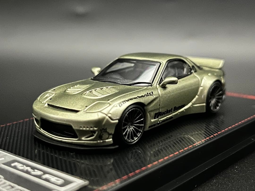 イグニッションモデル1/64 RX-7 FD ロケットバニー