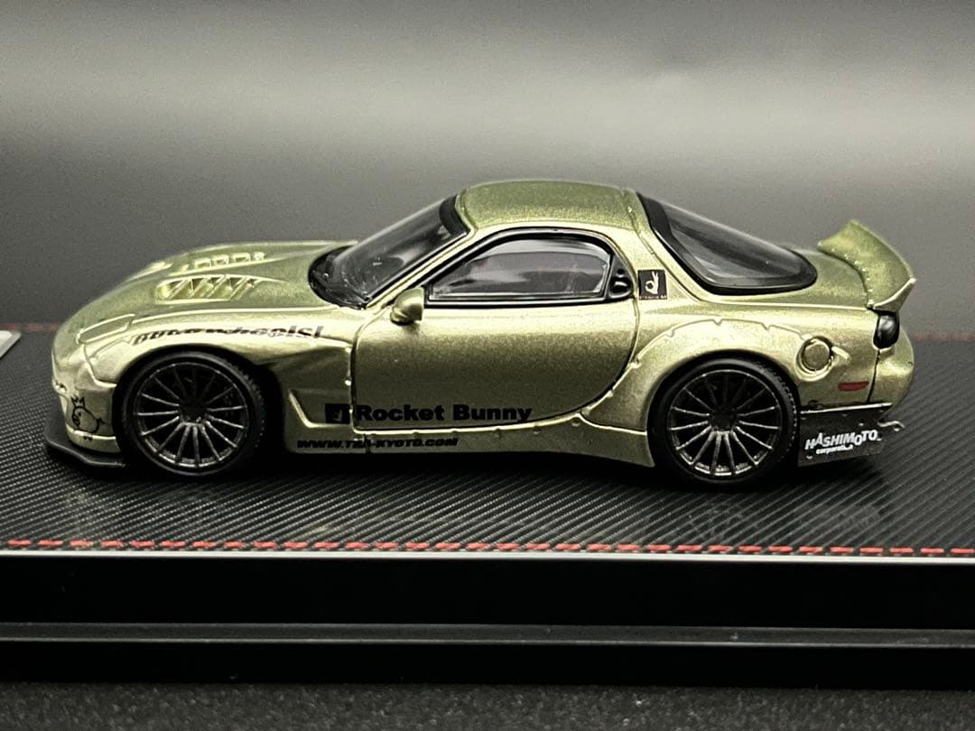 イグニッションモデル1/64 RX-7 FD ロケットバニー