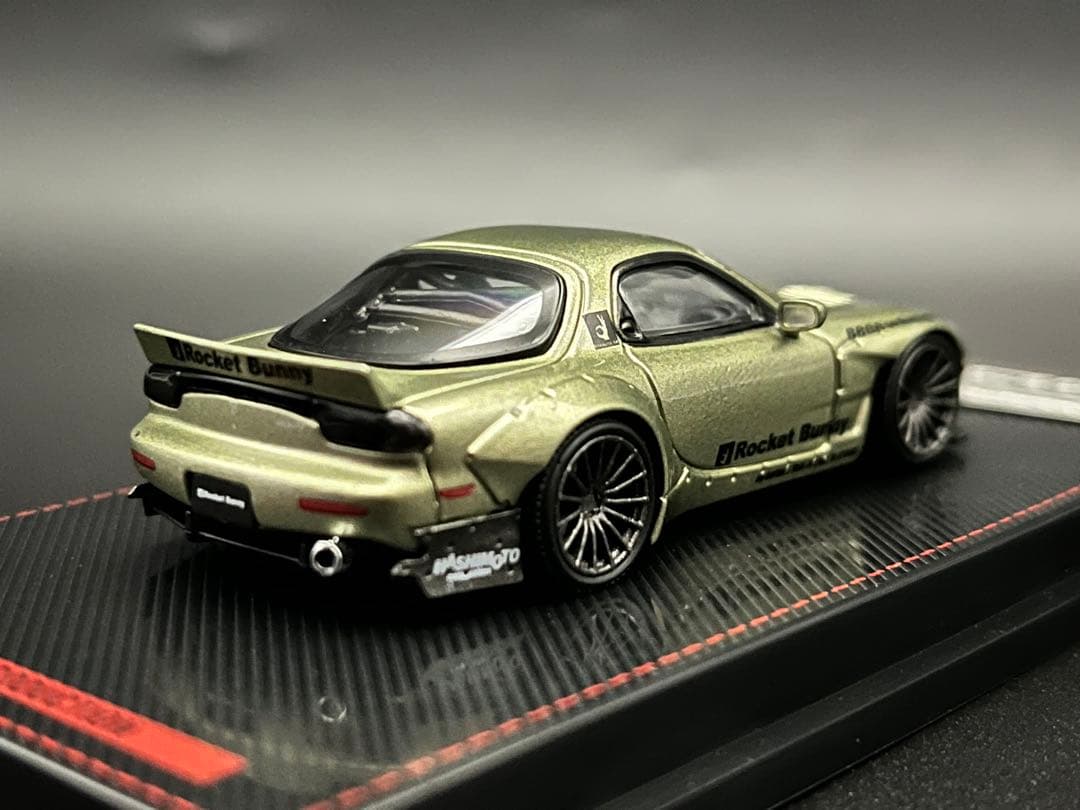 イグニッションモデル1/64 RX-7 FD ロケットバニー