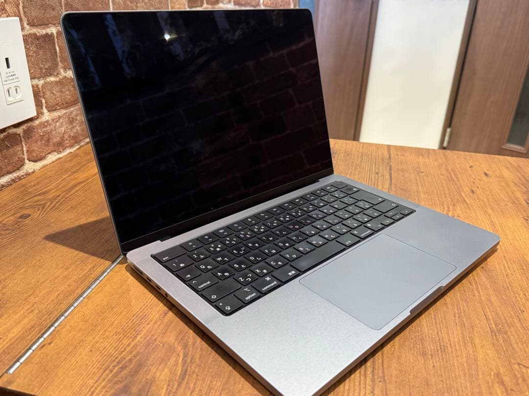 14インチMacBook Pro M1 スペースグレイ