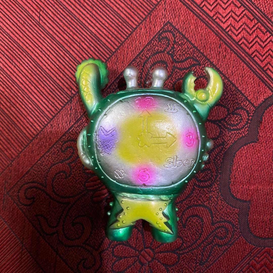 カニ　よいこのかいじゅうソフビ　ウズマキガニ