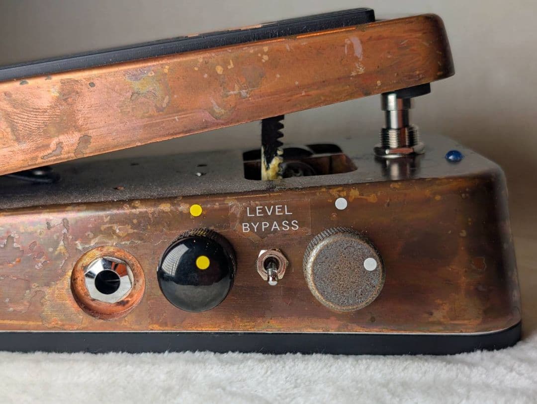 【魔改造MOD】ワウペダル JERRY CANTRELL CRY BABY