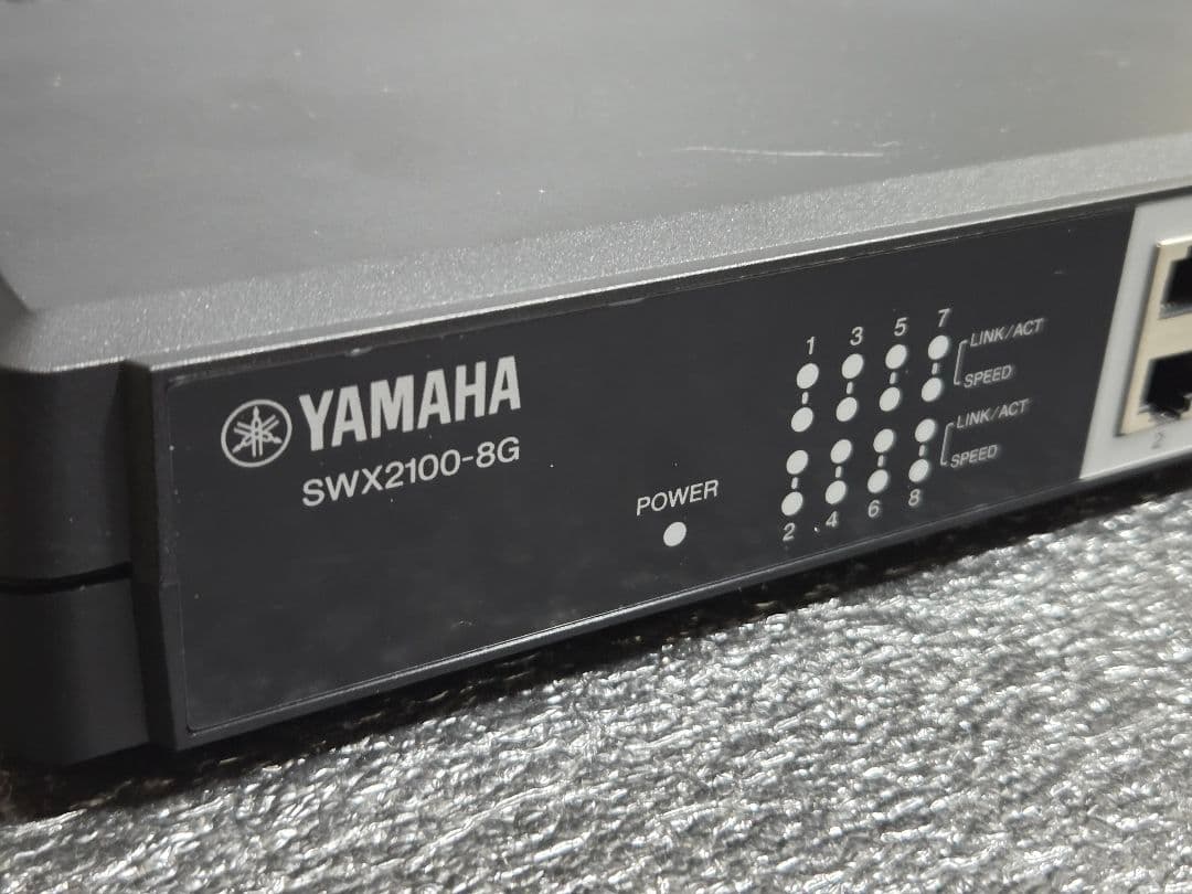 swx2100-8g　×3台