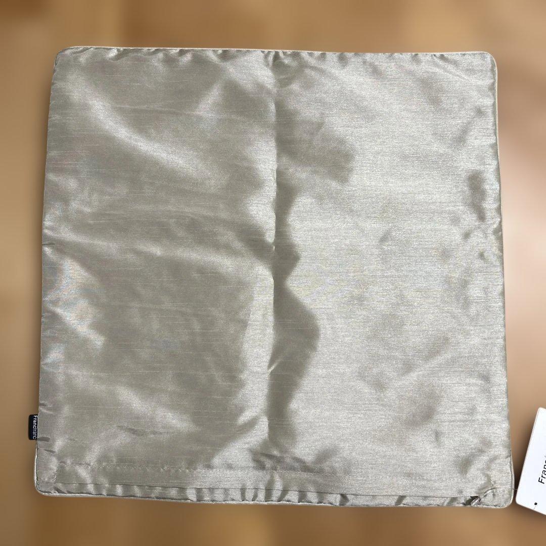 Francfranc クッションカバー 2枚セット レーヨン100% 刺繍