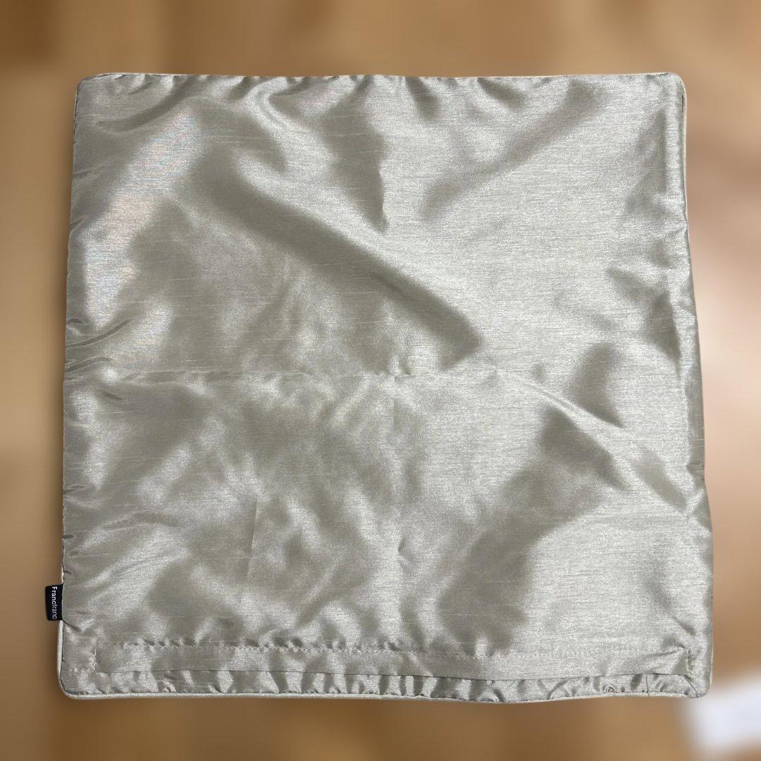 Francfranc クッションカバー 2枚セット レーヨン100% 刺繍