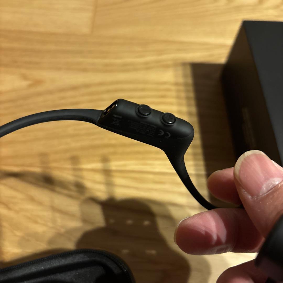 AFTERSHOKZ OPENCOMM 骨伝導イヤホン ブラック