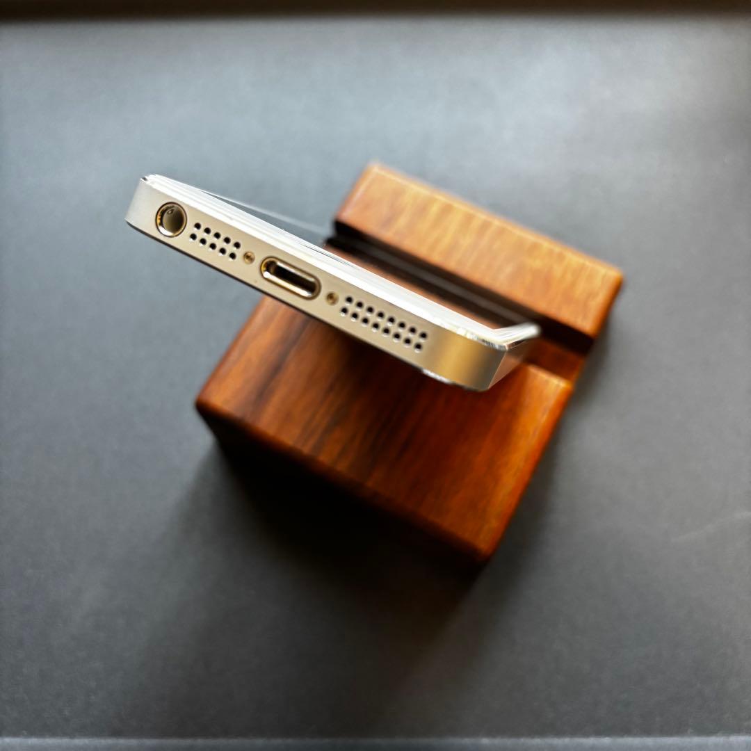 ✨バッテリー新品交換済み: 美品✨Apple iPhone 5s 16GB