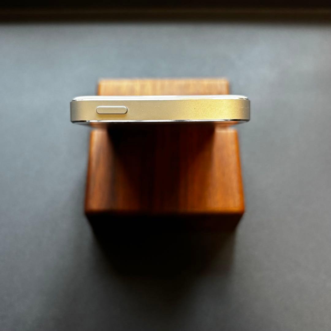 ✨バッテリー新品交換済み: 美品✨Apple iPhone 5s 16GB