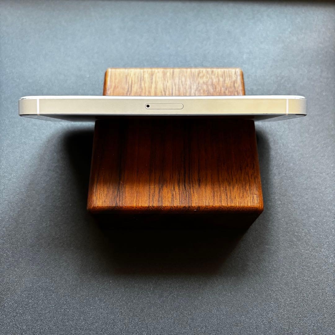 ✨バッテリー新品交換済み: 美品✨Apple iPhone 5s 16GB