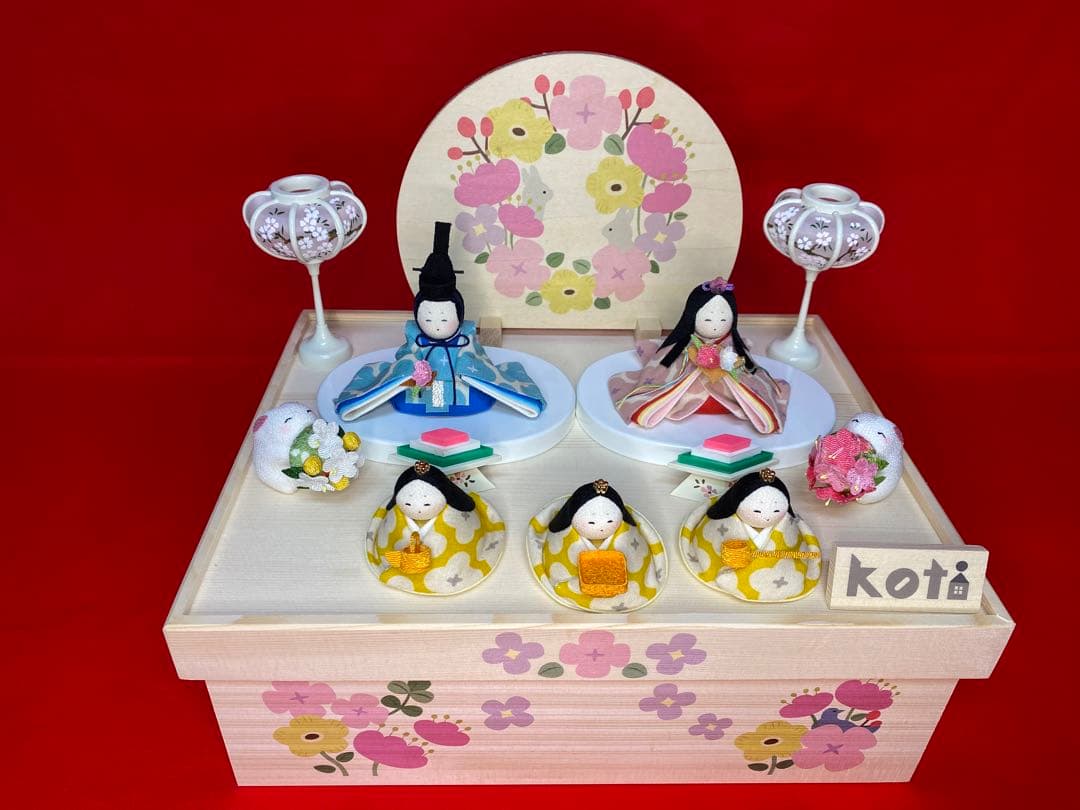 koti　雛人形　五人飾り収納セット・サイズ間口約３３×奥行約２４×高さ約２６㎝