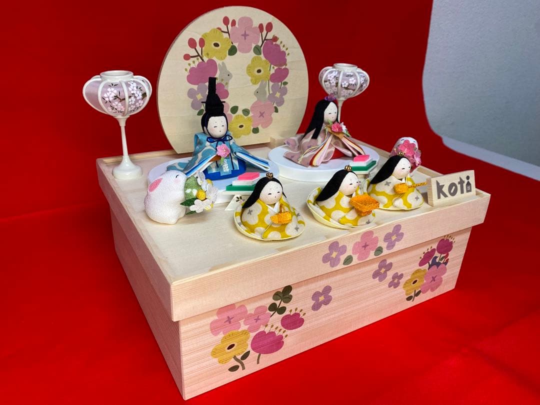 koti　雛人形　五人飾り収納セット・サイズ間口約３３×奥行約２４×高さ約２６㎝