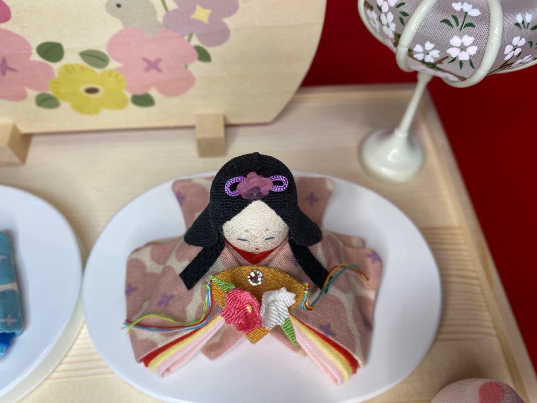 koti　雛人形　五人飾り収納セット・サイズ間口約３３×奥行約２４×高さ約２６㎝