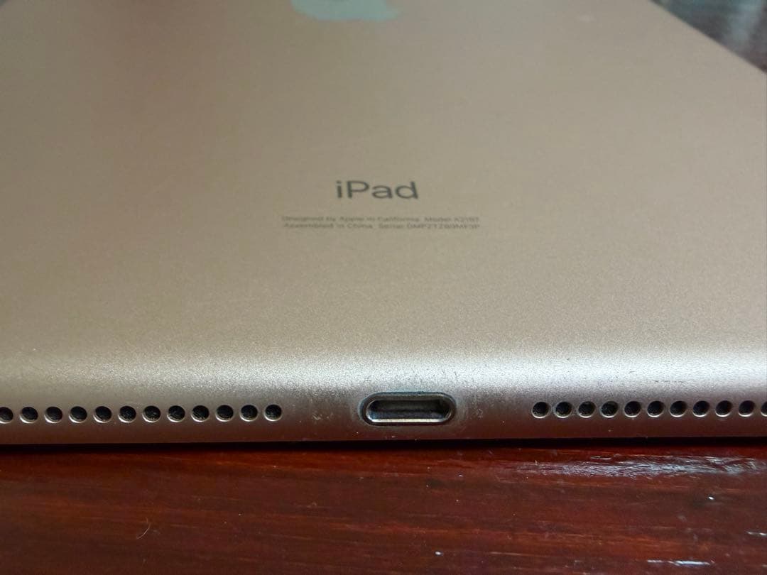 Apple iPad (第7世代) 32GB ゴールド