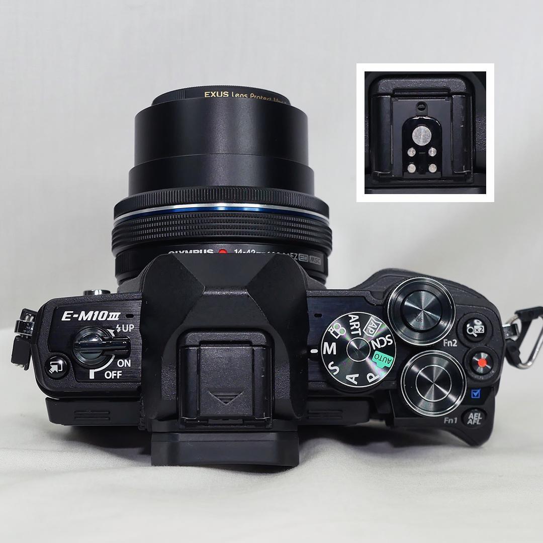 オリンパス OM-D E-M10 Mark III EZダブルズームキット