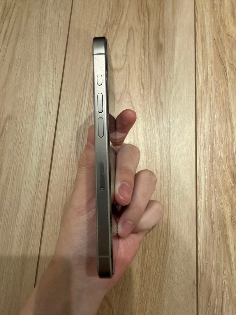 iPhone15pro 256GB ナチュラルチタニウム