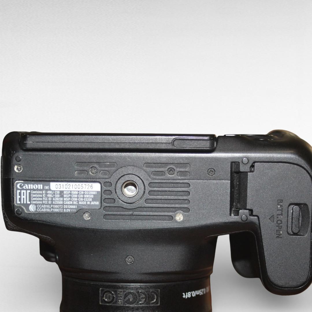 Canon キャノン EOS Kiss X9i レンズ付 2420万画素 動作品