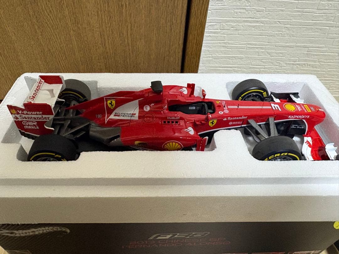 マテルエリート1/18フェラーリ F138 Ｆ.アロンソ チャイナGP 2013