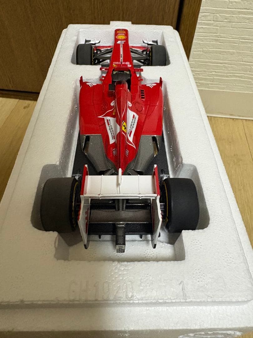 マテルエリート1/18フェラーリ F138 Ｆ.アロンソ チャイナGP 2013