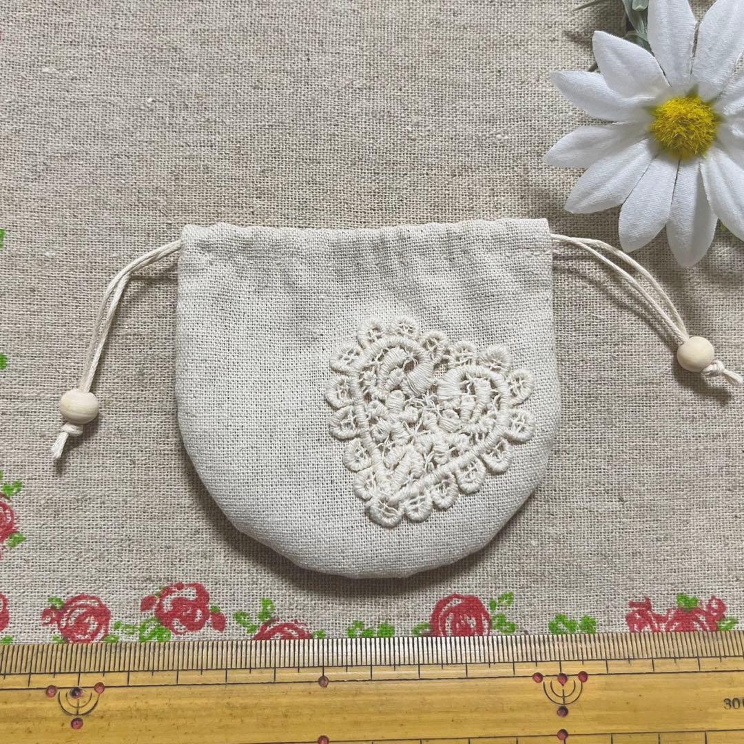 2308-2 手のひら巾着サシェ 香り袋 綿麻 レース ローズ刺繍 オレンジ