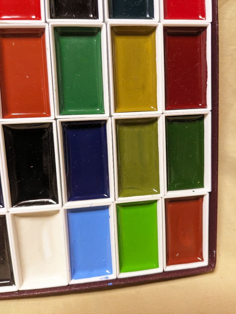 吉祥　顔彩24色セット、玄林堂　青玄・膠・筆2本