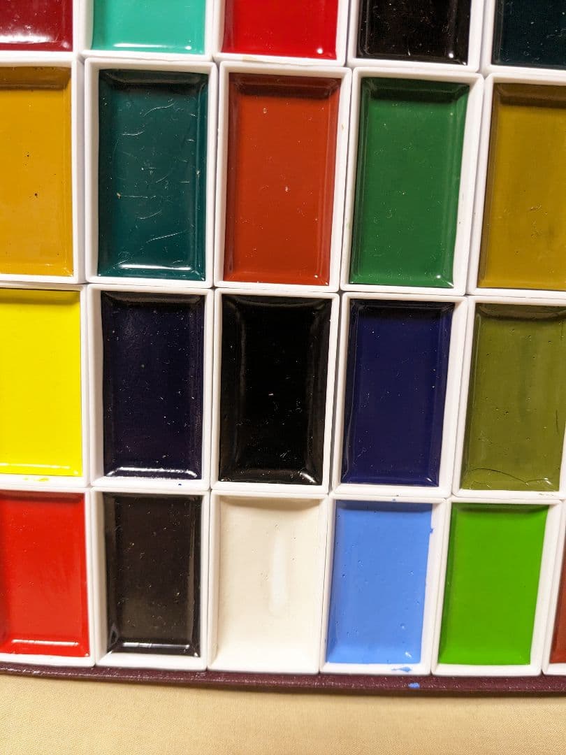 吉祥　顔彩24色セット、玄林堂　青玄・膠・筆2本