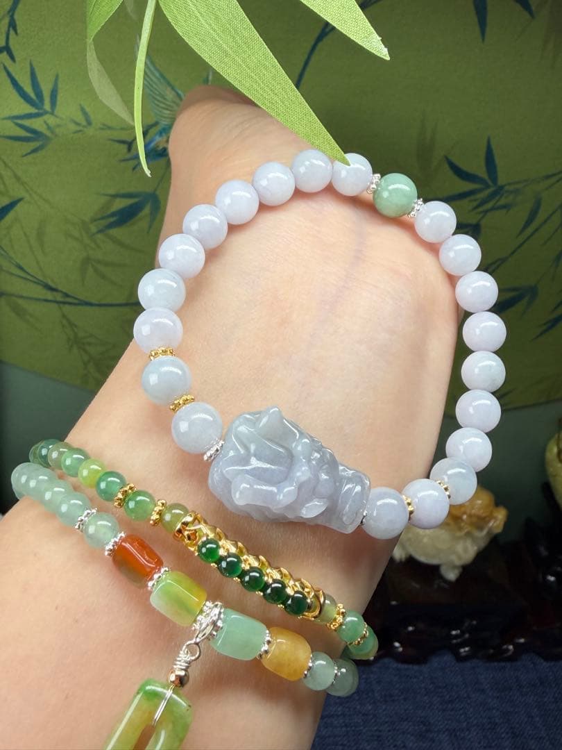 新年お祝い✨第一弾❣️ 天然A貨翡翠　開運龍神様ブレスレット