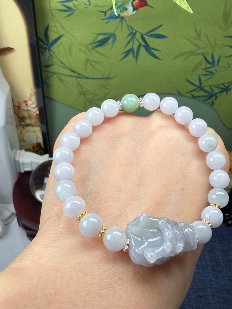新年お祝い✨第一弾❣️ 天然A貨翡翠　開運龍神様ブレスレット