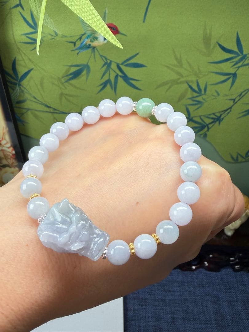 新年お祝い✨第一弾❣️ 天然A貨翡翠　開運龍神様ブレスレット