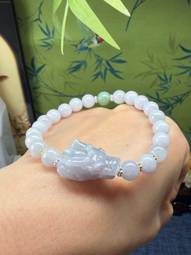 新年お祝い✨第一弾❣️ 天然A貨翡翠　開運龍神様ブレスレット