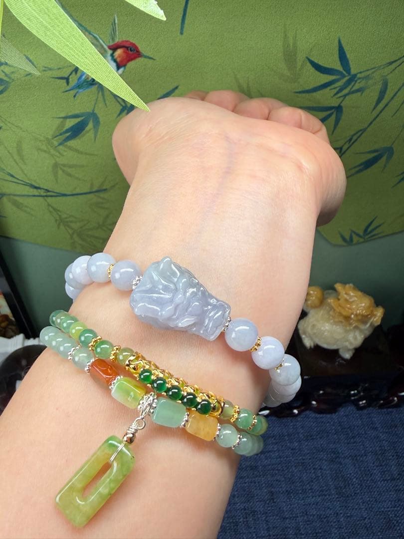 新年お祝い✨第一弾❣️ 天然A貨翡翠　開運龍神様ブレスレット