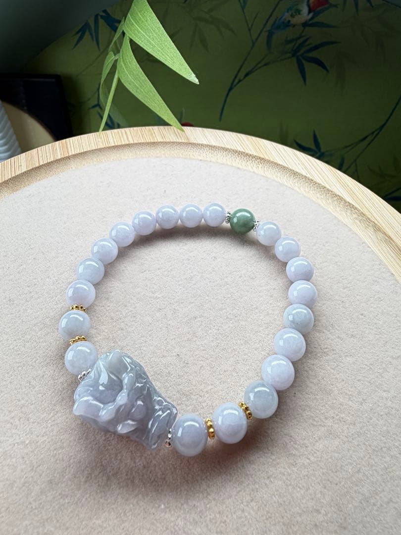 新年お祝い✨第一弾❣️ 天然A貨翡翠　開運龍神様ブレスレット