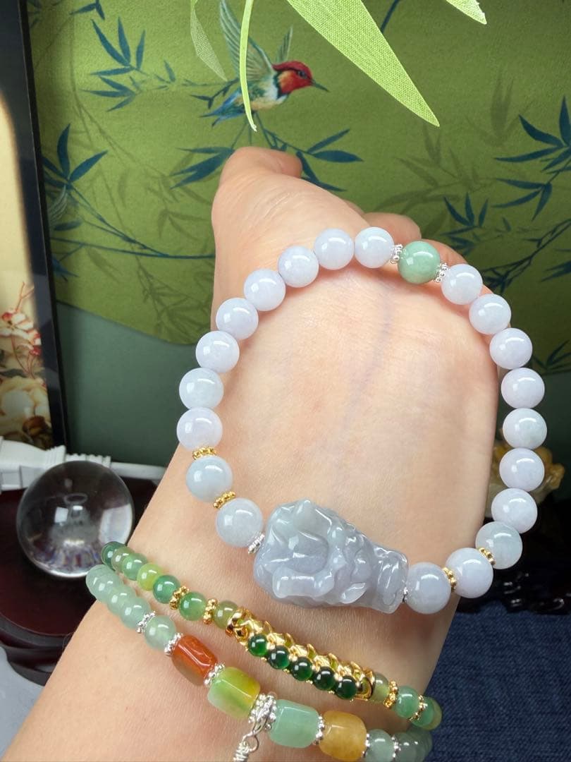 新年お祝い✨第一弾❣️ 天然A貨翡翠　開運龍神様ブレスレット