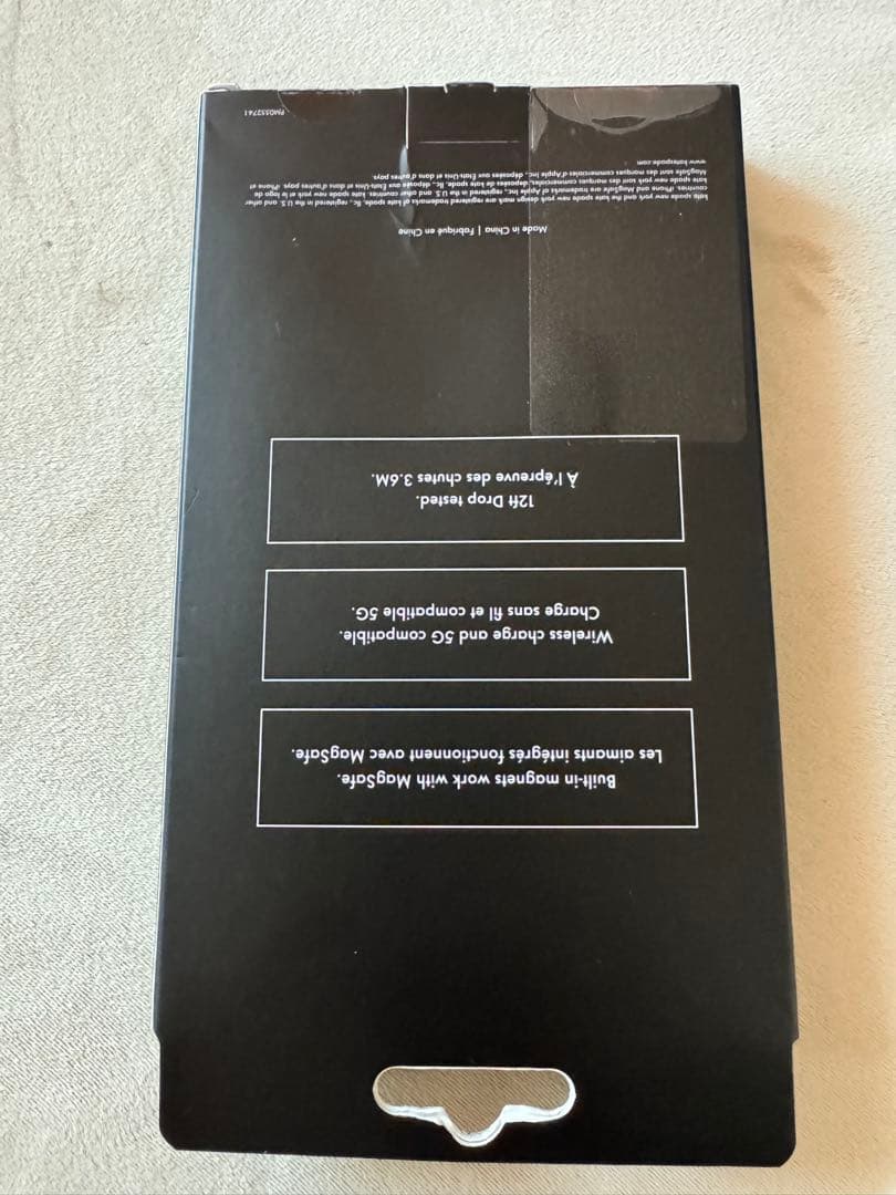 Kate Spade iPhone16用ケース　チェリーMagsafe