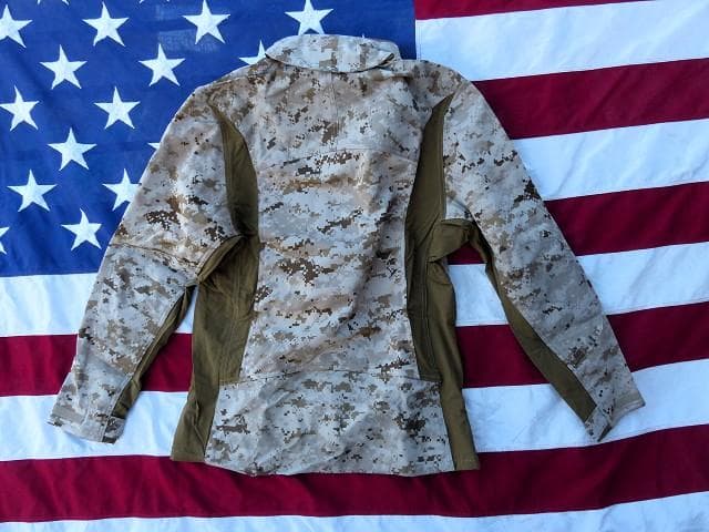 米軍実物　USMC　180S コンバットデザートジャケット S　マーパット　10