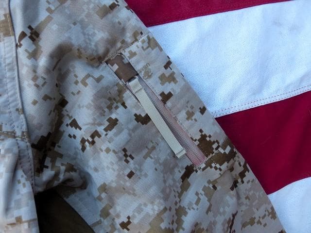 米軍実物　USMC　180S コンバットデザートジャケット S　マーパット　10