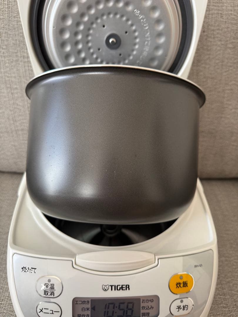 TIGER 炊飯器 1升 JBH-G181W