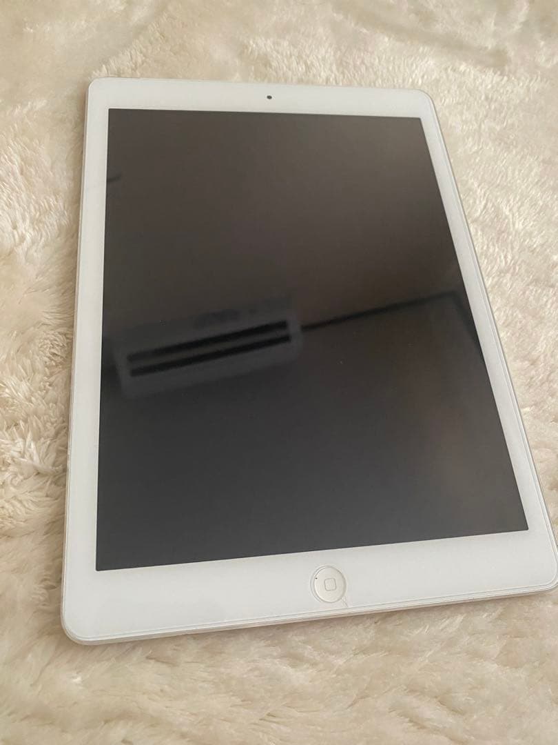 iPad Air 16GB シルバー ケース付き キーボード付き