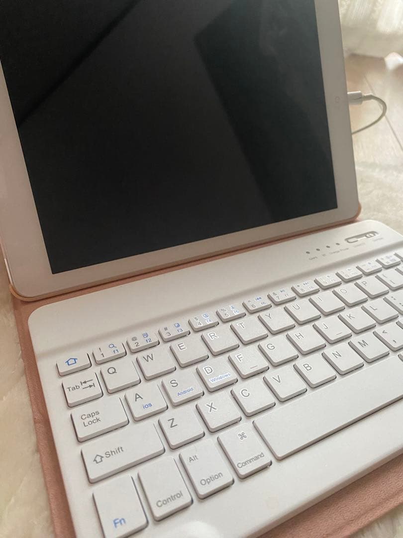 iPad Air 16GB シルバー ケース付き キーボード付き