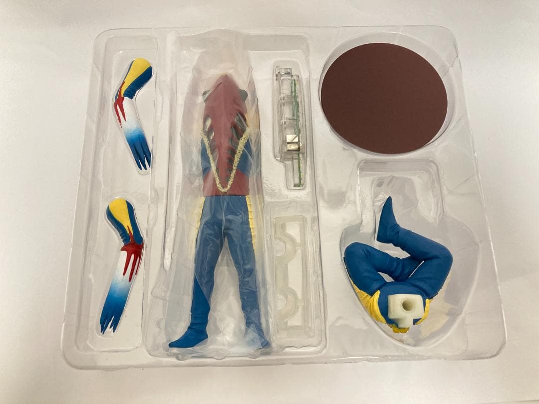 【輸送箱付】アルティメットルミナス メトロン星人 ウルトラセブン バンダイ