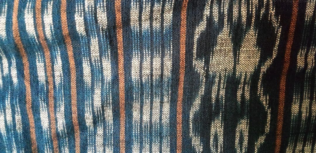 イカット(絣)　グァテマラ製　ベッドカバー　　ソファーカバー　マルチクロス