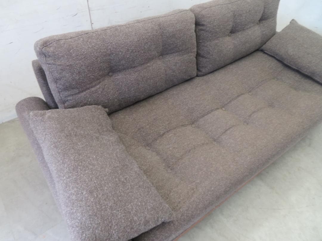 展示品■ACMEアクメファニチャー■ウィンダン■3人掛けソファ■35万■フェザー