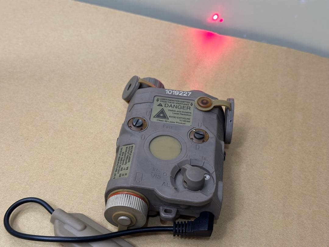 【突然出品終了の場合あり】FMA PEQ-15 FDE ライトモジュール