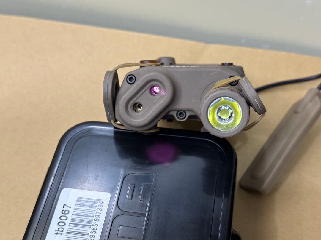 【突然出品終了の場合あり】FMA PEQ-15 FDE ライトモジュール