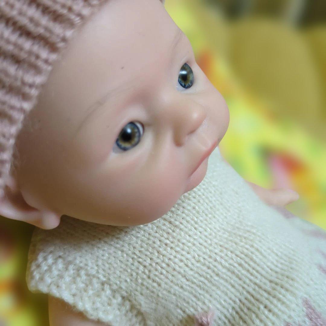 リボーンドール フルシリコン クリクリお目々が可愛い女の子＆ねんねの女の子