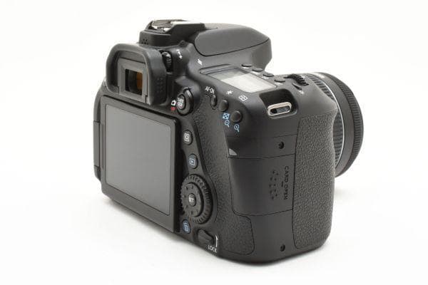 【美品】キャノン Canon EOS80D レンズキット 《S数2143回》