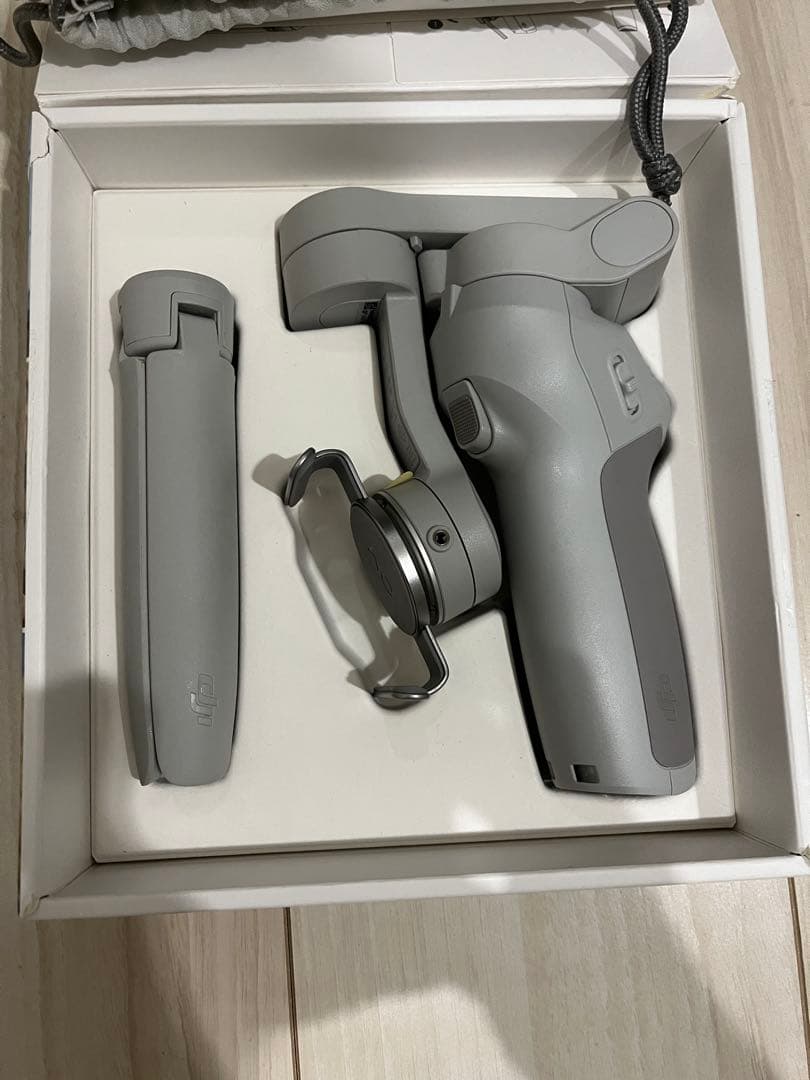 DJI Osmo Mobile SE スマートジンバル